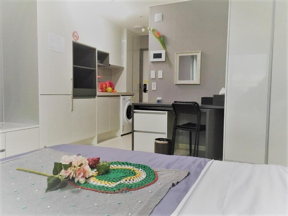 Ara Palace Aparthotel Jeju